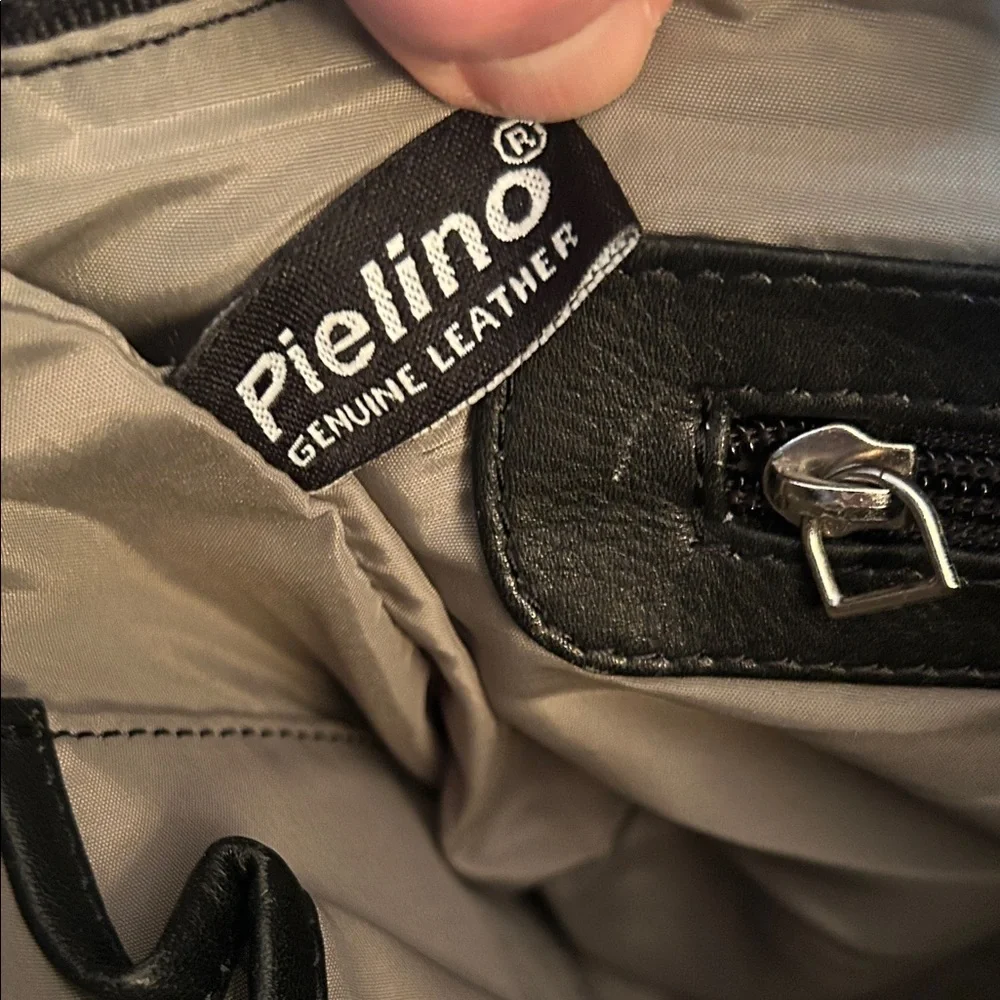Pielino Black Leather Crossbody Bag